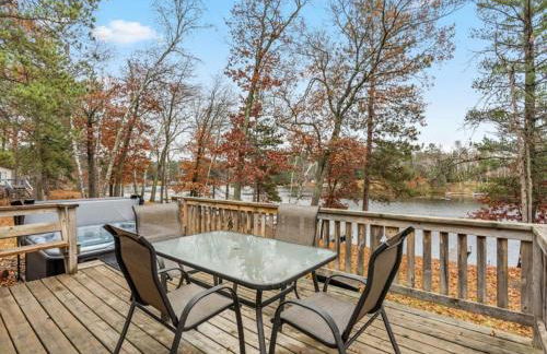 Cute Whitefish Cabin with Hot tub - Foto 27