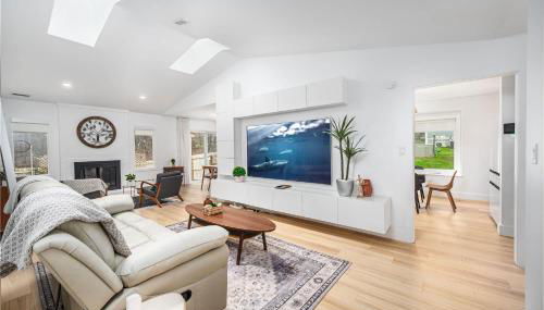 Tranquil Light-Filled Retreat 3BR Ranch - Photo 1