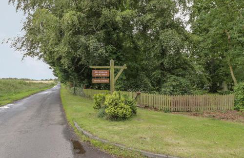 Groom's Cottage - Photo 27