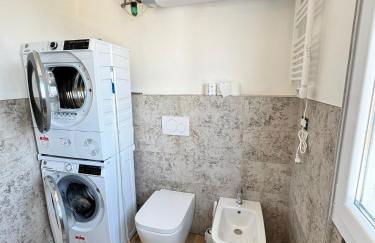 Bulldog Venice Apartment - Photo 13