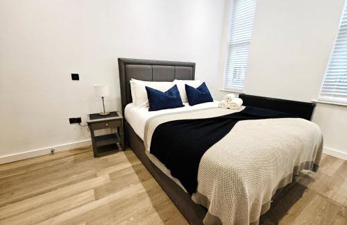 Contemporary 1-Bed Flat by Bury Metro link - Foto 5