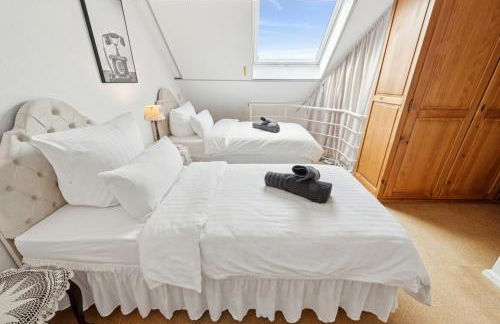 Gelbe Koffer - Vintage Maisonette Neunkirchen - 2 SZ - Self-Check-in - Balkon - Parkplatz - 1 km zum Zentrum - bis 4 Pers - Foto 7