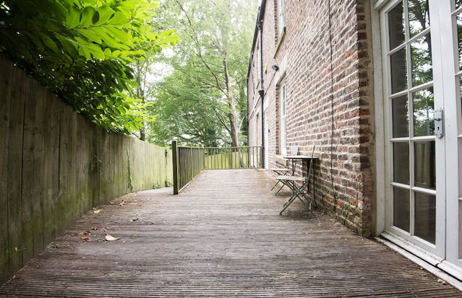 Apartment 2 The Grove - Photo 21