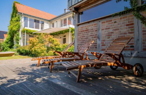 Ferienhaus Peeneblick - exklusives Traumhaus in Direktlage am Wasser mit Bootssteg und Aussensauna - Foto 40