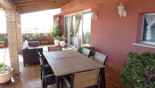 Espectacular terraza y vistas en 1a línea de playa - Foto 5