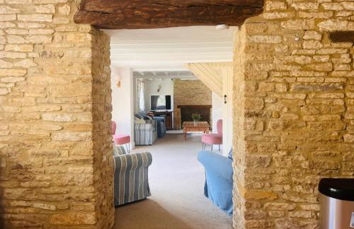 Broadway House, 7 Bedroom, 6 Baths - Photo 13