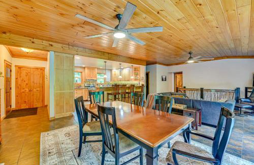 Thendara Cabin on Moose River with Game Room! - Foto 8