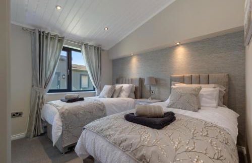 Dewin Bach - Luxury Lodge, Hot Tub, Close to Beach - Photo 45