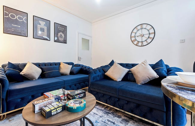 Elegant Stay Sleep 8 Parking - Photo 9