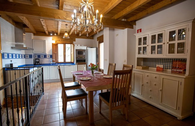 Chalet in Toba Near Montes Obarenes Park - Foto 19