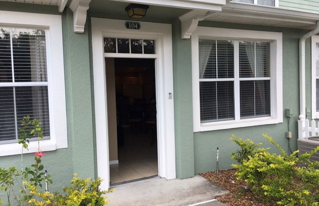 Venetian Bay #104 - Three Bedroom Townhome - Photo 6