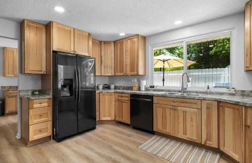 Welcome to Lakeside Lodge - Game Cave, Golf Greens - Foto 8