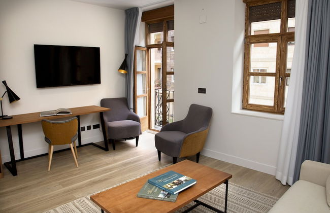 Prisma Suites - Photo 1