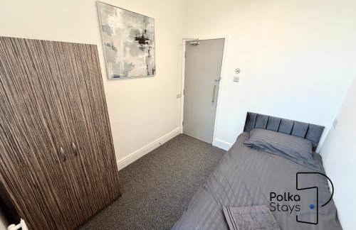 Comfy Ormskirk Family Stay by PolkaStays - Photo 12