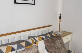 Riverside Chalet in heart of Lampeter, West Wales - Foto 20