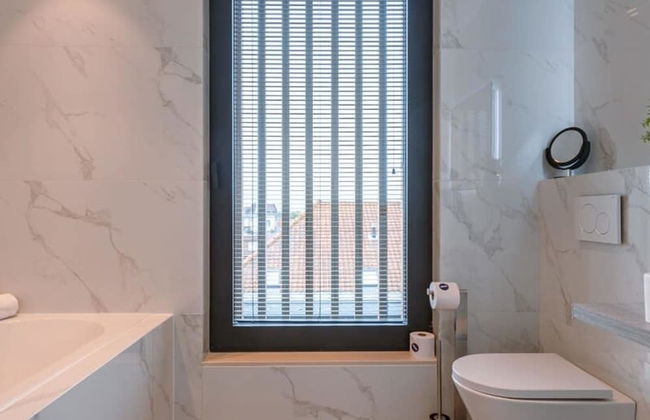 Luxurious Penthouse With Beautiful Seaview - Photo 9