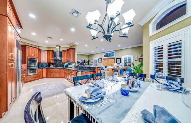 5 Bedroom Luxury Home, Minutes to Las Olas, Shops & Beach - Foto 28