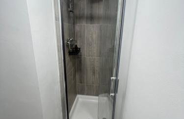 New Manchester City Getaway House with 2 FREE Parking - Foto 10