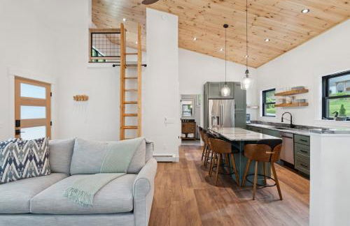 La Casita Little Sebago Lake with hot tub! - Foto 25