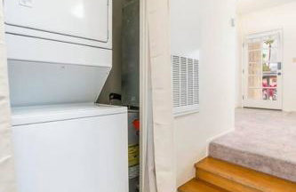 Bright Eastside 2BD 2BA Retreat w Pool and Parking - Foto 22