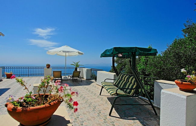 Villa Alexandros in Nisaki - Photo 9