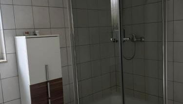 Modern 2-room apartment with large kitchen - Foto 2, Shower