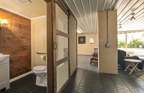 Tropic Bliss l Backyard Oasis l Mins to DNTN - Foto 43