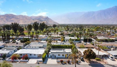 3BR 2BA Home in Palm Springs with Private Pool - Foto 2