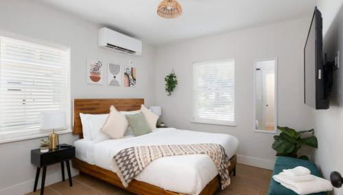 Serene Place Walk to UF Stadium Near Shands & Downtown - Foto 2