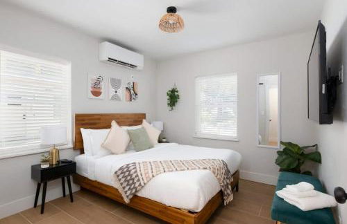 Serene Place Walk to UF Stadium Near Shands & Downtown - Foto 2