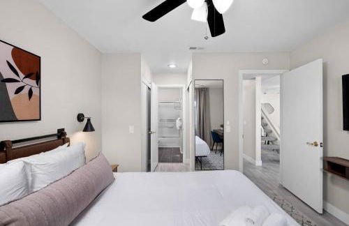 Lux Modern Pet Friendly | Pool | Hot Tub | Tennis - Photo 8