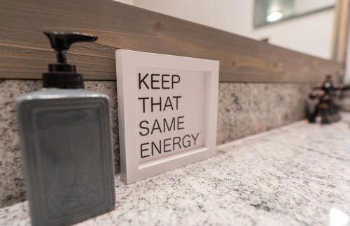 Spacious 4-bedroom 2-bath Abode - Foto 11