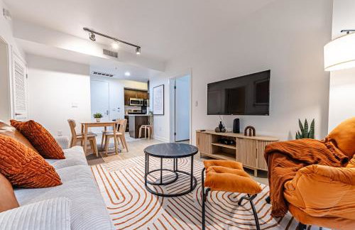 Stylish 2BDR & 2BTH - 15 mins walk to the beach! - Foto 22