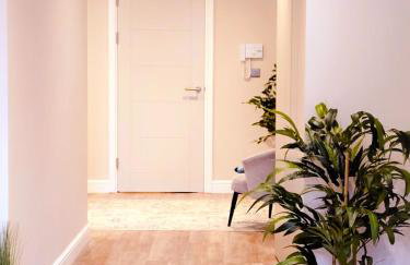 King Size Bed, City Centre, Long Stay Offers, Fast Wifi, Fully Equipped Kitchen, Dedicated Work Place - Foto 50