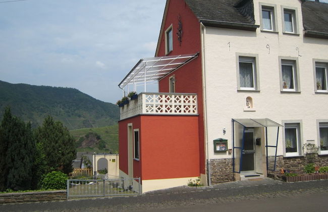 Holiday Home in the Eifel With Balcony - Photo 19