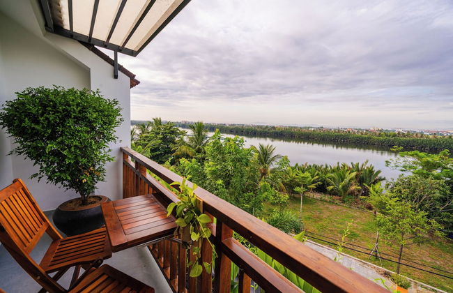 Palm River Boutique - Photo 56