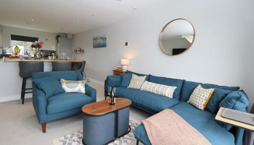 Ocean View - Photo 2