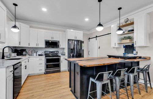 Ocean Lakes getaway 6bd with arcade game table - Photo 2