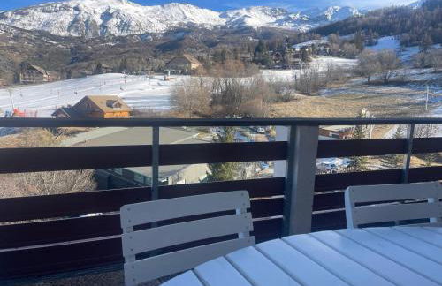 Les alpages - lit queen size - centre station - Foto 5