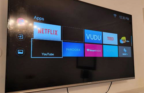 Spacious 5BR Private Home 5 minutes to Rodeo Drive with Hot Tub Spacious Backyard Parking - Foto 29