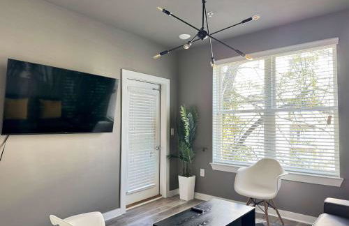 Luxury New 1B1B Private Balcony w Washer Dryer 525Pkwy215 - Foto 12