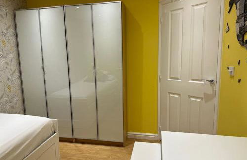 Stunning 4-Bedroom Home - Foto 4