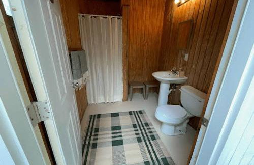 Secluded Luxe 5BR Estate| Pool, Wineries, Near ND - Foto 59