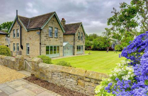 The Farm House - Photo 2