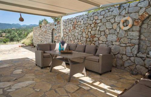 Modern Luxury Villa with Pool, just 5min to sea - Foto 30