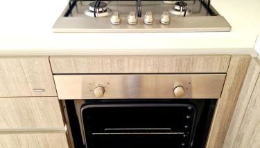 ZERO DISTANCE - Bernina Train Station - Foto 5, stove