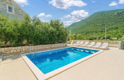 4 Bedroom Stunning Home In Kucice - Photo 12