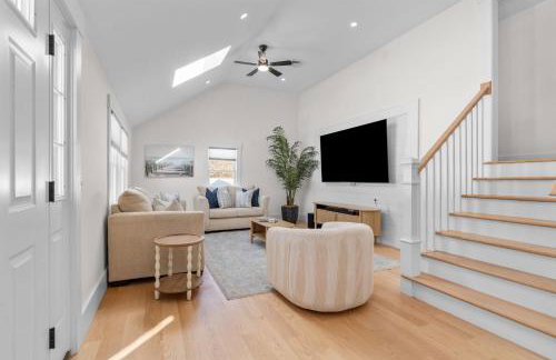 New Family Coastal Retreat Game Room Firepit - Photo 3