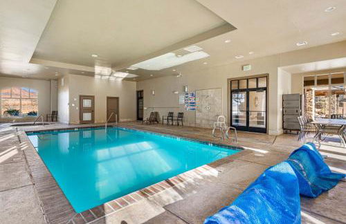 Coral Springs Resort H2 Brand New Home, Community Pool, Outdoor Fireplace, and Near Sand Hollow - Foto 33