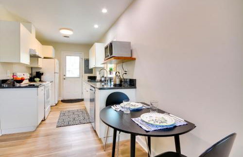 2 Mi to Downtown Greensboro Home By Park! - Photo 6